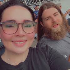 Hi luvrs ! FREE STUFFS! ~ 🏕️ ❌ Please don't drop unwanted items in other  areas. 🗑️ Garbage bin is placed near the rainbow flower area (lower left).  ✈️ Leave thru the