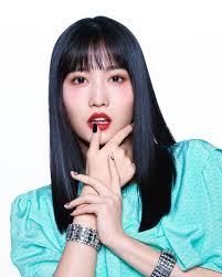 Allure 2020 Momo Hirai Momo Vibrant Makeup