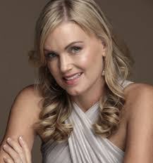 Kelly Schwartz's Instagram, Twitter & Facebook