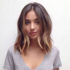 From the classics to the latest crops, we have rounded short hairstyles for thick hair. Medium Short Wavy Hair Short Hairstyles Haircuts 2019 2020