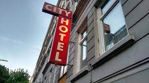Gæsterne kan spise morgenbuffet i restauranten. City Hotel Bewertungen Fotos Preisvergleich Hamburg Tripadvisor