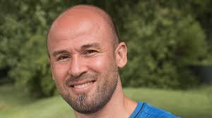 Lokalsport: SG Kaarst feiert in Mennrath spät den ersten Saisonerfolg