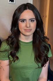 Happy Friday! 🥳 My name is Angie and I am a Professionally Certified &  Published Makeup Artist. I provide mobile services to glam you in the  comfort of your hotel or airbnb