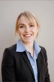 Kristen Larson's Instagram, Twitter & Facebook