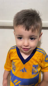 Momentos divertidos con la rana y el bebé