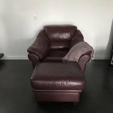 The chair comes with a recessed vintage look thanks to its stained leather upholstery and colorful fabrics on the seating area. Find More Reduced To Sell Oversized Burgundy Leather Chair Ottoman For Sale At Up To 90 Off