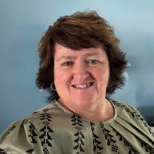 1 killed, 1 injured in Cave City after rear-end collision pushes vehicle  into traffic