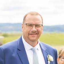 Mary Kubitz's Instagram, Twitter & Facebook