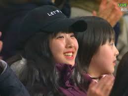 Miyu and Sara was there yesterday to cheer Marin 👏 👩‍❤️‍💋‍👩