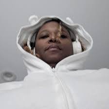 Lynn Asano's Instagram, Twitter & Facebook