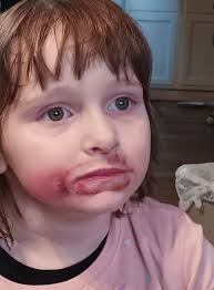 Retinoids, acids, expensive peptides…. tweens and teens don't need them!  This was the advice delivered to Years 5 and 6 students this week by  visiting dermatologist Dr Melissa Manahan who educated the