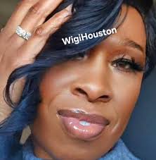 50% older sibling. 50% younger sibling. 100% awesome. 😊 Happy National  Middle Child Day!