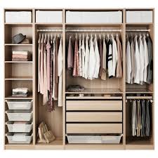 Idees D Amenagement De Placard Pour Une Chambre Bien Organisee Armoire Penderie Amenagement Penderie Dressing Maison