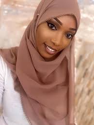 Minettou_hijab_accessoires Tel : 78 208 60 88 Des voiles disponible en gros  aussi livraison partout et même dans les régions à des prix abordables.  Whatsapp : 78 208 60 88  https://instagram.com/minettou_hijab_accessoires?r=nametag