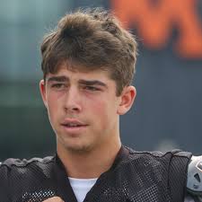 He's just a winning baseball player': RedHawks shortstop Sam Dexter vital  piece in team success