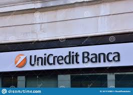 Zero administration fees, so you can make all the transactions. Logo Der Unicredit Bank In Einem Schaufenster Im Zentrum Von Venedig Redaktionelles Stockbild Bild Von Querneigung Buro 161514989