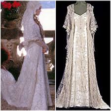 Padme S Wedding Dress From Star Wars Because I M A Dork But I Absolutely Love It Star Wars Wedding Dress Star Wars Wedding Wedding Dresses