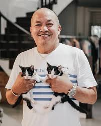 ความคืบหน้าอาการ น้าค่อม ชวนชื่น ล่าสุดทรุดลงกว่าเดิม ด้าน ไอซ์ ณพัชรินทร์ ลูกสาว พร้อมสามี โพสต์คลิปวิดีโออัปเดตอาการ เปิดใจทั้งน้ำตา. Nqmpze5ac Nyzm