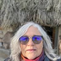 Julia Staples's Instagram, Twitter & Facebook