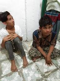 Ketika membangun rumah, memilih jenis dan model atap adalah hal yang cukup sulit untuk dilakukan karena jika anda salah dalam memilih bisa merusak tampilan dari rumah yang hendak. Dua Remaja Terciduk Mencuri Sepeda Motor Di Masjid Al Jihad Tobasatu Com