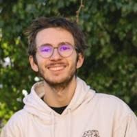 1400+ perfiles de «Geraud»