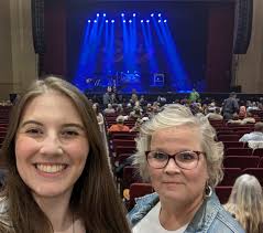 Spartanburg, SC you were practically howling at the moon tonight at  Spartanburg Memorial Auditorium. Thank you and goodnight from KANSAS!  Paducah, KY we get to spend next Friday night. Nashville, IN -