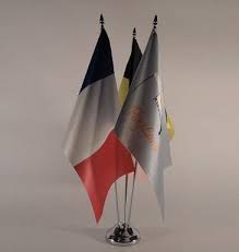 drapeau de table personnalise