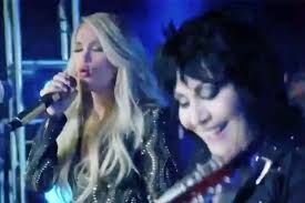 WATCH: Carrie Underwood, Joan Jett's 'Sunday Night Football' Open