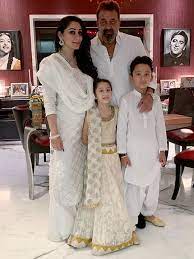 2 485 511 tykkäystä · 121 856 puhuu tästä. Bollywood Actor Sanjay Dutt S Family Stranded In Dubai Amid Covid 19 Lockdown Bollywood Gulf News