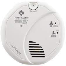 Our quick explanation of this first alert alarm gc01cn is provided by wwwfirstalertstore.com where this product and many other first alert home safety products are offered. Smoke Detectors Co Alarms Smoke And Carbon Monoxide Alarms