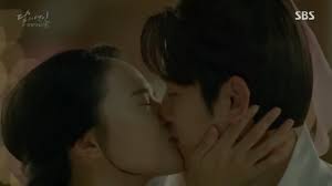 Baekhyeon S Kissing Scen At Moon Lovers Scarlet Heart Exo ì—'ì†Œ Amino The drama was perfect from the.