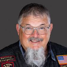 Mike Chap's Instagram, Twitter & Facebook