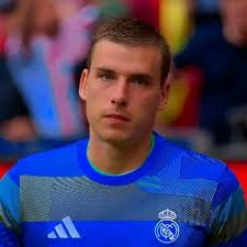 Red card send of swings an elbow into the back of O'Shea