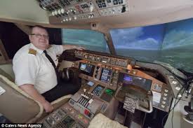 Inside sofias cockit (5533672350).jpg 3,072 × 2,304; Man Spent 15 Years And 20 000 Building A Replica Boeing 747 400 Cockpit In His Home Daily Mail Online
