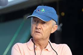 ALL THE GLITTERS IS GREEN AND GOLD