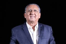 É considerado o narrador esportivo mais famoso do brasil. Gravacao De Programa Do Sportv Com Galvao Acaba Em Choradeira Patricia Kogut O Globo