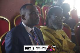 Prophet Isa El-Buba engadiu unha...