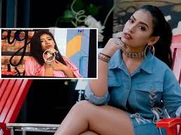 Before downloading you can preview any. Video Menangislah Wany Hasrita Netizen Bengang Gadis Ini Hancurkan Lagu Menahan Rindu Ini Penjelasannya Media Hiburan