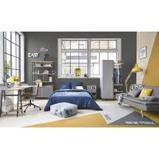 From cdn1.home24.net le dimensioni tipiche di un letto matrimoniale sono di 160 cm. Panca Letto Scandinavo 140x190 Cm Grigio In Pino Sixties Maisons Du Monde