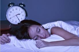 Kalau kamu tidur pada jam yang sama setiap malam, besoknya pikiranmu akan lebih jernih. Pengertian Dan Manfaat Istirahat Yang Cukup Untuk Kesehatan Tubuh Pintu Belajar Cerdas Pbc