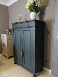 Die Aufmobler Berlin Alte Mobel Neue Farben Wir Schaffen Individuelle Einzelstucke In 2020 Sideboard Dekor Nobles Wohnzimmer Esszimmer Anrichte