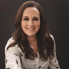 Rachel Whipple's Instagram, Twitter & Facebook