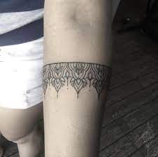 100 Armband Tattoos For Men And Women The Body Is A Canvas Arm Band Tattoo Feminine Tattoo Armband Tattoos For Men