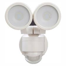 A motion sensor socket screws into your existing light sockets to instantly add motion detection features to your existing flood lights. Reviews For Defiant 180 White Motion Activated Outdoor Integrated Led Twin Head Flood Light Dfi 5852 Wh The Home Depot