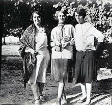 Les talibans en force avant la fin du retrait américain. Women In Afghanistan Wikipedia