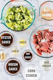 Heat the remaining oil and stir fry the peppers and broccoli for a minute then pour over the stock and add the oyster sauce. Beef And Broccoli So Easy And Flavorful Plated Cravings