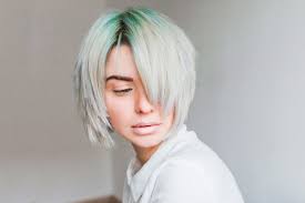 Hair trends come and go but you can never go wrong with a classic layered haircut. Ideas Of Wearing Short Layered Hair For Women Lovehairstyles Com