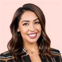 Meg Faulkner's Instagram, Twitter & Facebook