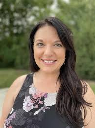 Stephanie Lamanna's Instagram, Twitter & Facebook