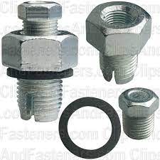 The 1 1/4 side is a slip fit compression that fits over your 1 1/4 p.o. 1 2 20 Single Oversize Piggy Back Drain Plug
